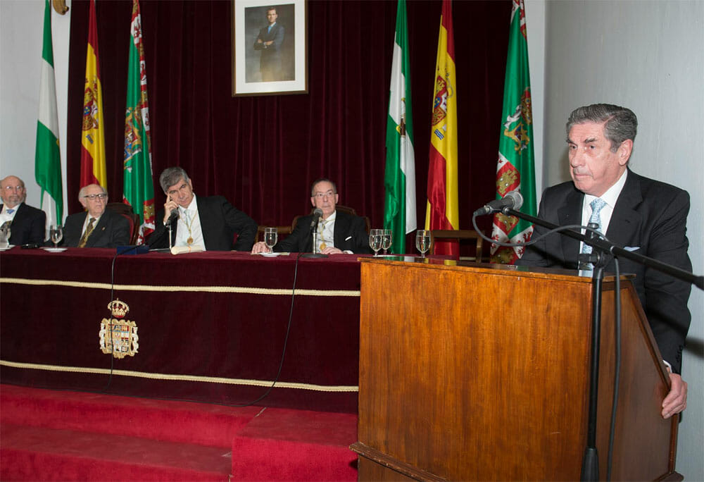Guillermo Lousteau en la Real Academia Hispanoamericana
