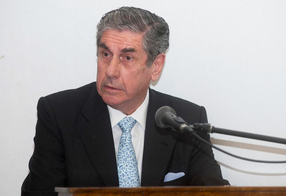 Guillermo Lousteau en la Real Academia Hispanoamericana