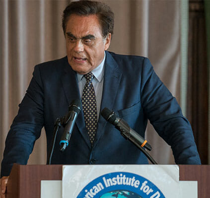 luis-gonzales-posada featured